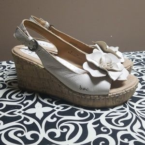 Born B.O.C. Cream wedge sandal